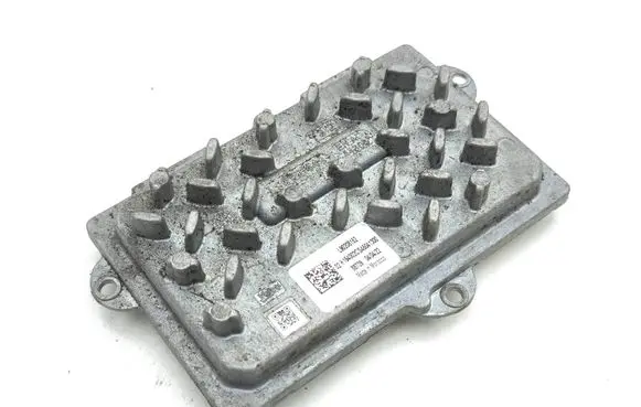 Peugeot 3008 II LED ballast control module L90208152