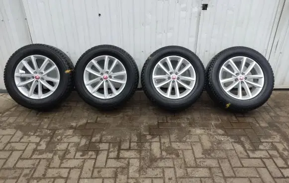 Jaguar F-Pace R18 alloy rim HK831007CA