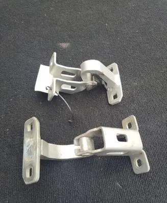 Dacia Logan I Tailgate/trunk/boot hinge 395978D ES92