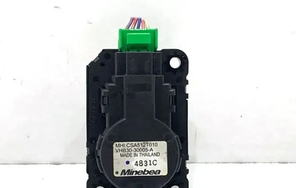 Mitsubishi ASX Air flap motor/actuator CSA512T010