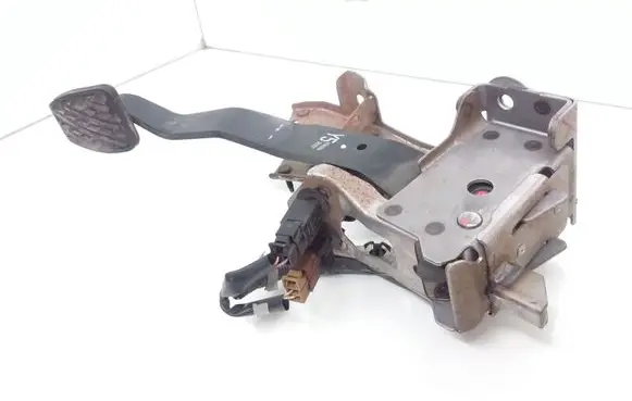 Nissan X-Trail T31 Brake pedal KSK09A