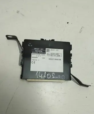 Toyota Avensis T270 Other control units/modules 8999005012 MB2325005640