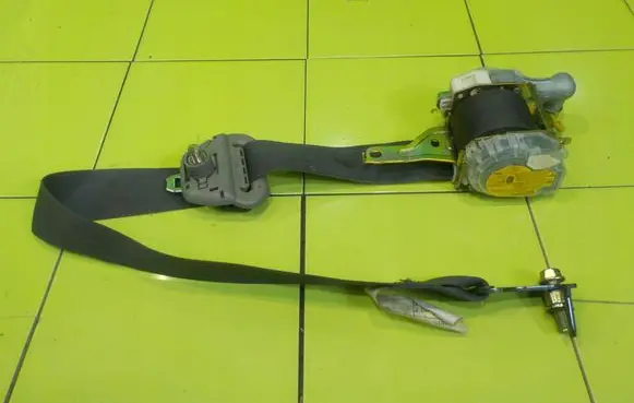 Subaru Forester SF Front seatbelt 467053 BEZPIECZENSTWA