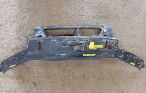 Volvo V70 Top upper radiator support slam panel 30748023