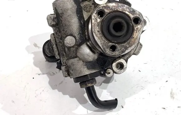 Volkswagen II LT Power steering pump 