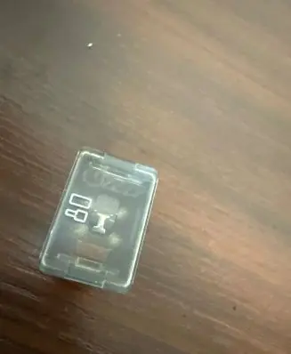 Toyota Corolla Verso AR10 Fuse 32VDC
