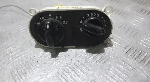 Ford Mondeo MK I Light switch