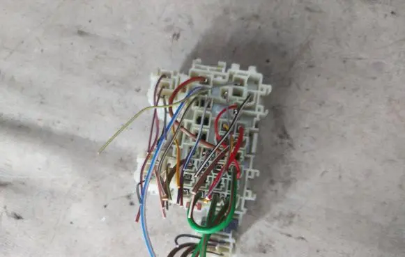 Ford Galaxy Fuse module bs7t14k131