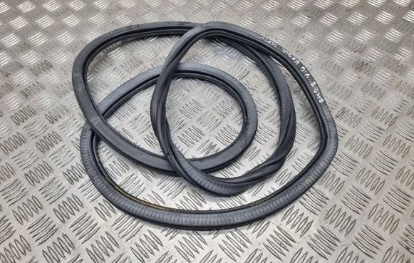 Audi A4 S4 B8 8K Rear door rubber seal (on body) 8K9833721E