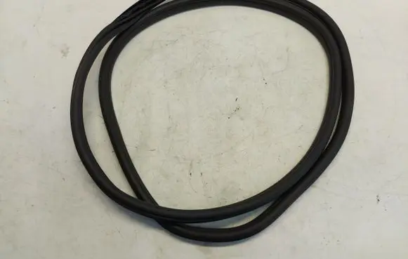 BMW 2 Active Tourer U06 Sliding door rubber seal 8496229