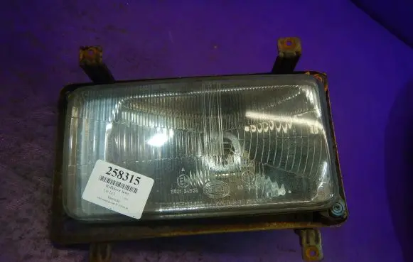 Volkswagen PASSAT B4 Headlight/headlamp