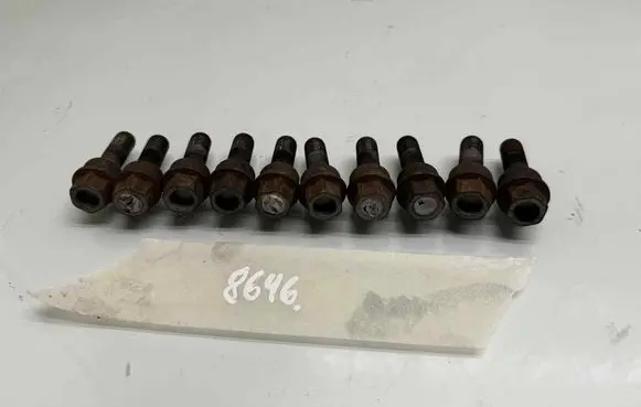 Volkswagen Transporter - Caravelle T6 Nuts/bolts 