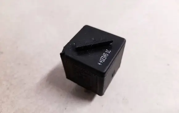 BMW 5 F10 F11 Other relay 61366901469