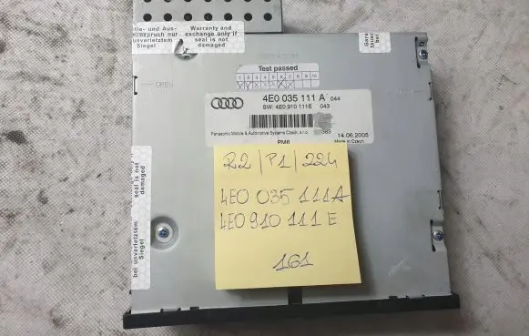 Audi A8 S8 D3 4E CD/DVD changer 4E0035111A