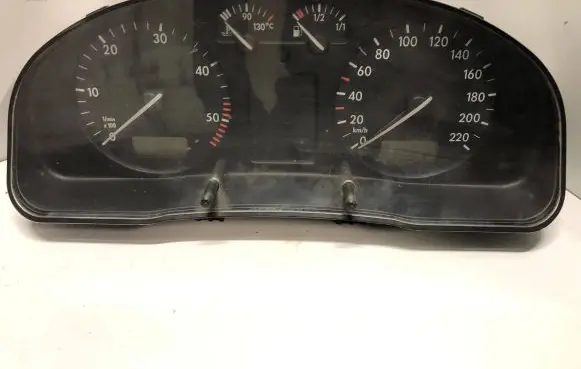 Volkswagen PASSAT B5 Speedometer (instrument cluster) 0905963506 0905963606165 09051940090