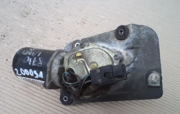 Mitsubishi Lancer Front wiper linkage and motor