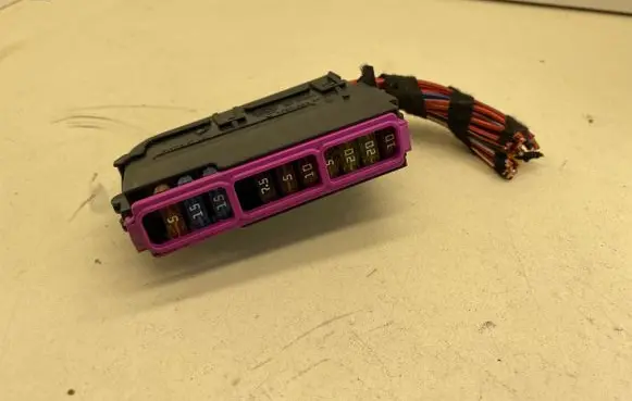 Porsche Macan (95B) Fuse module 8K0937501