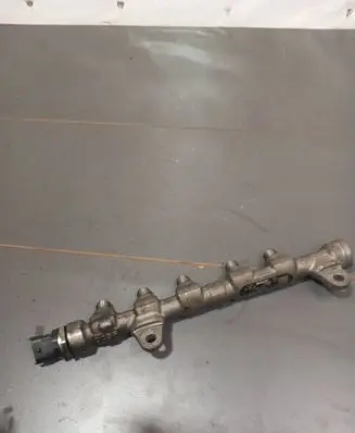 Opel Zafira B Fuel main line pipe 0445214190