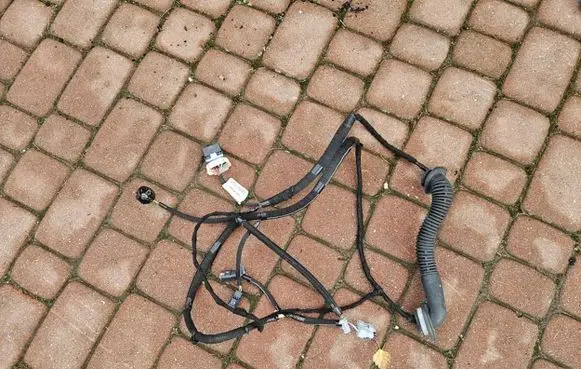 Opel Combo E Rear door wiring loom 9828495580