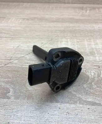 BMW 3 E46 Oil level sensor 7508003 6PR00786802