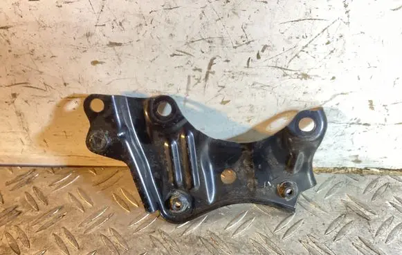 Toyota RAV 4 (XA40) Other engine bay part 