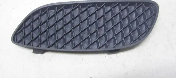 Mercedes-Benz A W176 Front bumper lower grill A1768853522