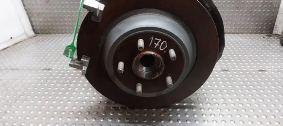 Rear wheel hub