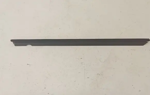 Mercedes-Benz C W204 Front door trim bar A20472501