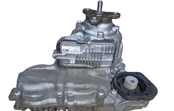 BMW X1 E84 Gearbox transfer box case 27107643748 7643748 27107635755