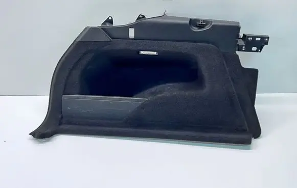 Volkswagen Touareg II Trunk/boot side trim panel 7P6867037E 7P6867463 7P6863819