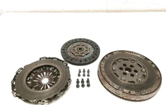 Opel Corsa F Clutch set kit 9813701180