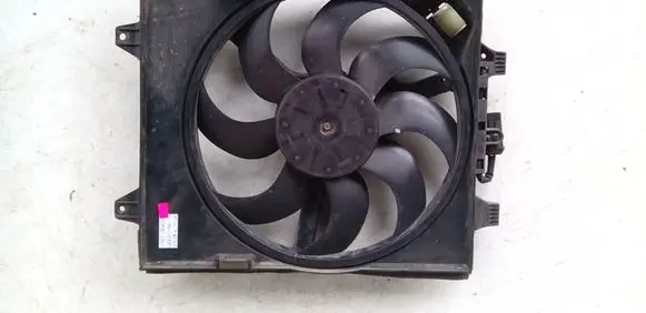 Fiat 500E Radiator cooling fan shroud 878300600