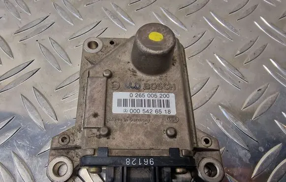 Mercedes-Benz A W168 ESP acceleration yaw rate sensor 0005426518