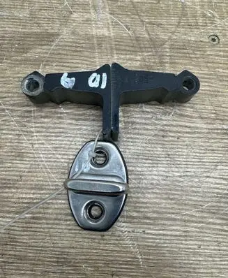 Volkswagen Golf VIII Front door hinge set 5H0831402A