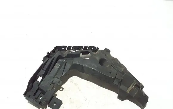 Volvo C40 Rear bumper mounting bracket 32386994