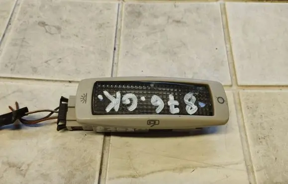 Volkswagen PASSAT B5 Other interior light 3B0947291