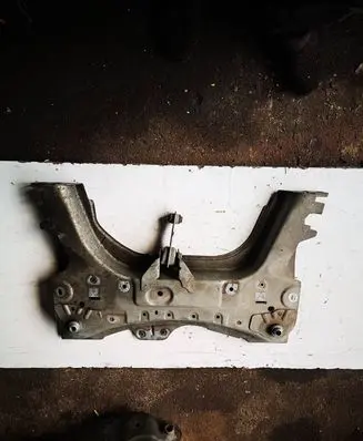 Renault Clio IV Front subframe