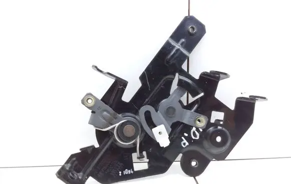Renault Trafic II (X83) Rear door lock 8200004828