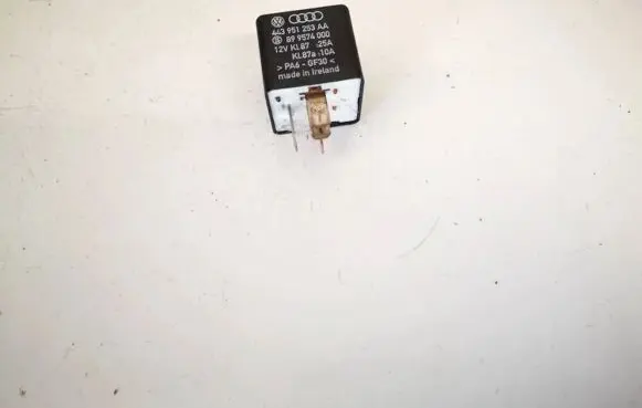 Volkswagen PASSAT B5.5 Other relay 443951253aa 899574000