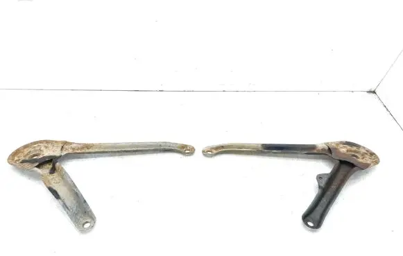 Toyota Previa (XR30, XR40) II Radiator mount bracket
