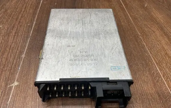Mercedes-Benz S W126 Cruise control unit/module 0055450532