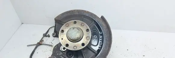 Volkswagen Touran II Rear wheel hub
