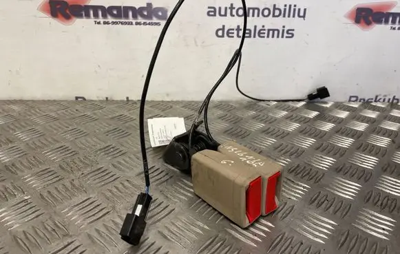 Opel Insignia A Middle seatbelt buckle (rear) 1329859