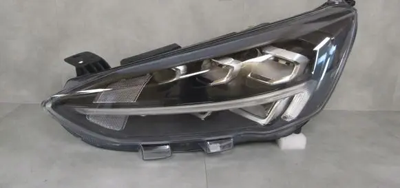 Ford Focus Headlight/headlamp MX7B-13E015-GB
