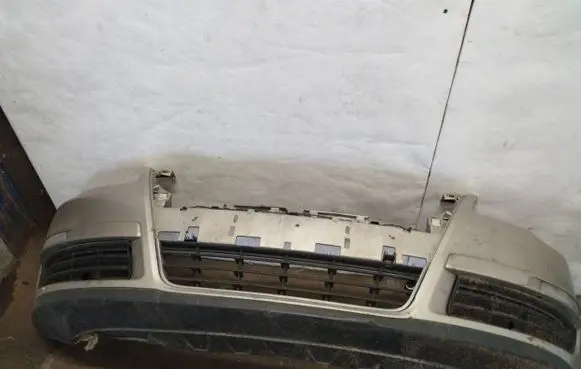 Volkswagen PASSAT B6 Front bumper