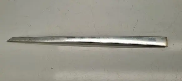 Mercedes-Benz S W126 Front door glass trim molding
