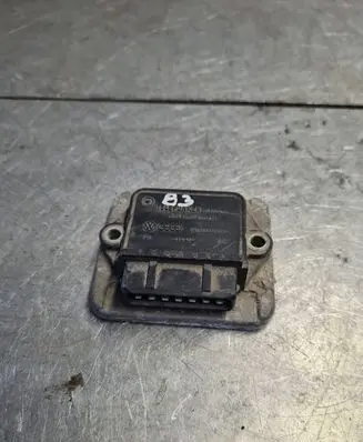 Volkswagen PASSAT B3 Ignition amplifier control unit 191905351B 339373