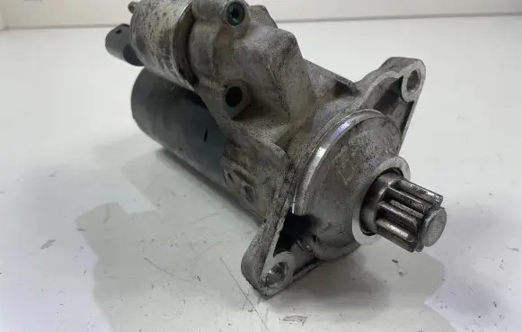 Volkswagen PASSAT B6 Starter motor