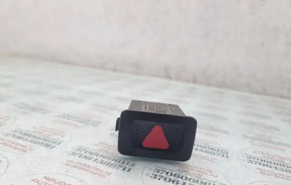 Volkswagen Golf IV Hazard light switch 1J0953235A 1J0953235B 1J0959621B