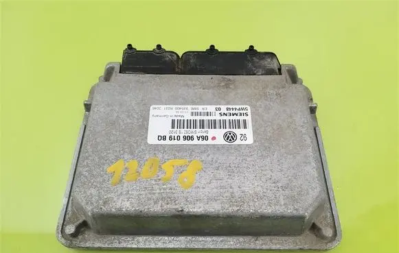 Volkswagen Golf IV Engine control unit/module 06A906019BQ